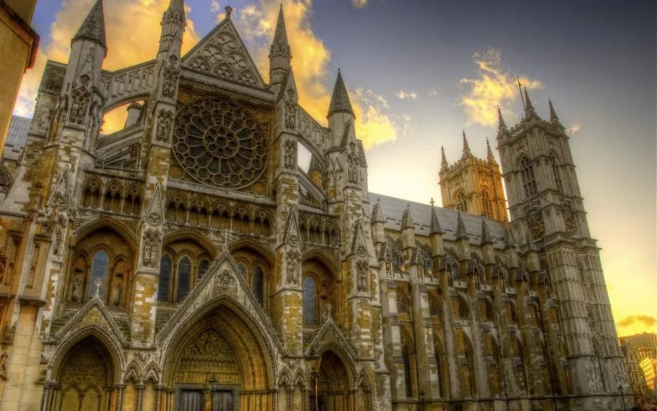 London: Buckingham Palace, Westminster Abbey & Big Ben Tour - Image 18